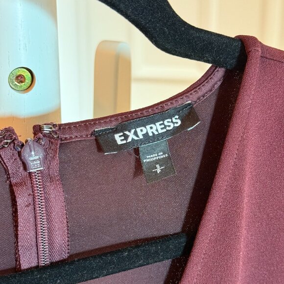 Plum Express Belted Jumpsuit – Size Small - Picture 3 of 5